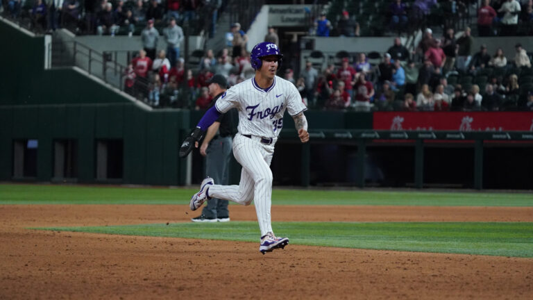 25) TCU Horned Frogs