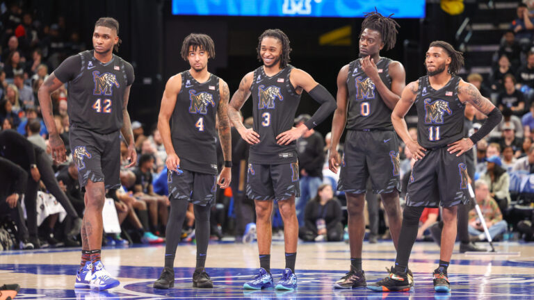37) Memphis Tigers