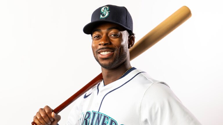 8. 2B Ryan Bliss (R)