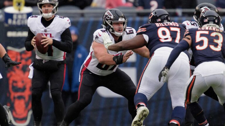 10) IOL Drew Dalman, Chicago Bears