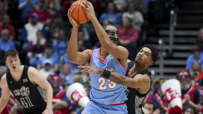 Dayton Flyers vs VCU Rams