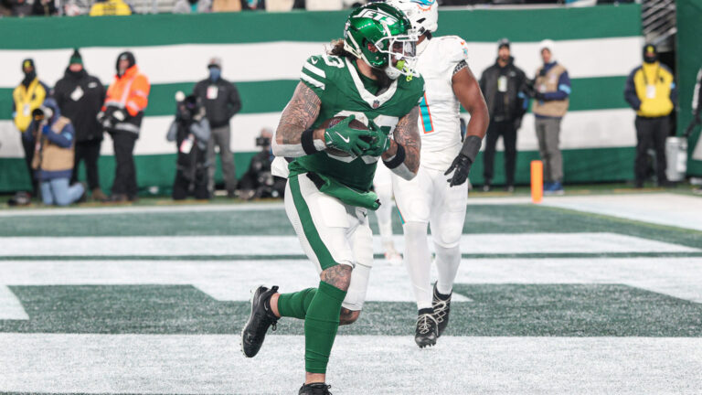 84. Tyler Conklin, TE