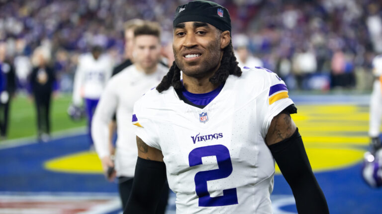 65. Stephon Gilmore, CB