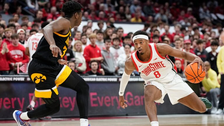 Iowa Hawkeyes vs Ohio State Buckeyes