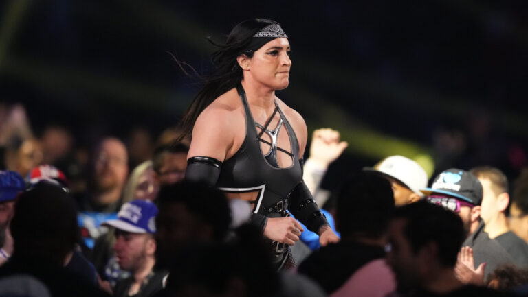 Lyra Valkyria (c) vs. Raquel Rodriguez – Women’s Intercontinental Championship