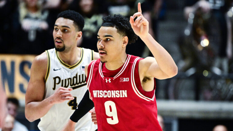 12) Wisconsin Badgers