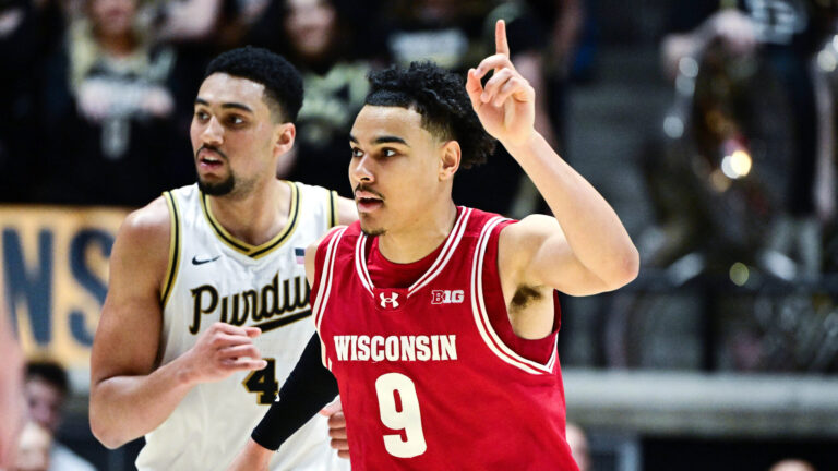 15) Wisconsin Badgers