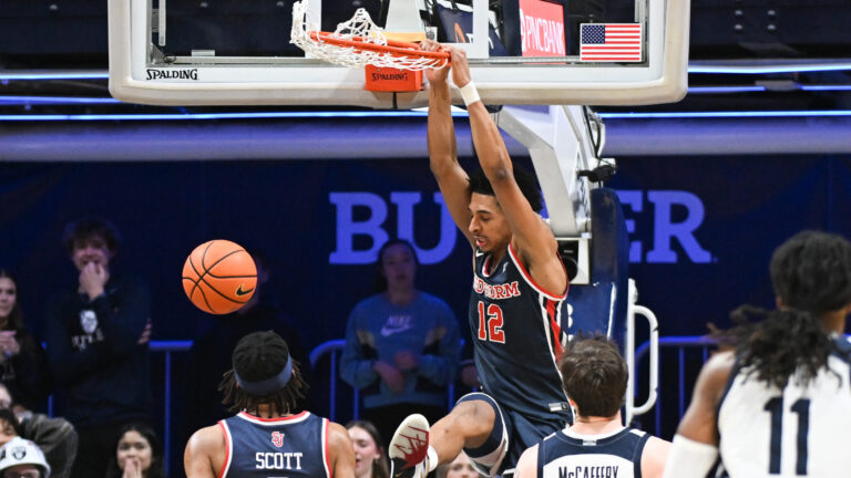 16) St. John's Red Storm
