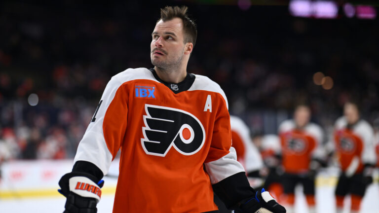 4. Maple Leafs Land Laughton
