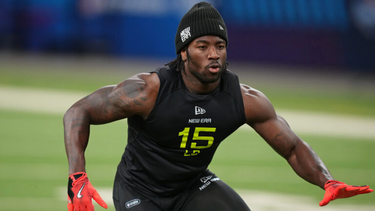 14. Nick Martin - Oklahoma State Cowboys
