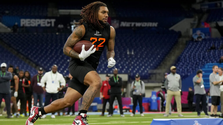 10. Damien Martinez - Miami Hurricanes
