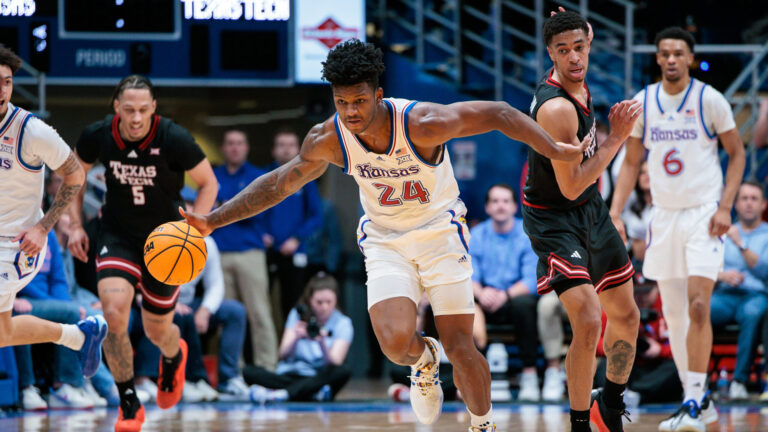 12) Kansas Jayhawks