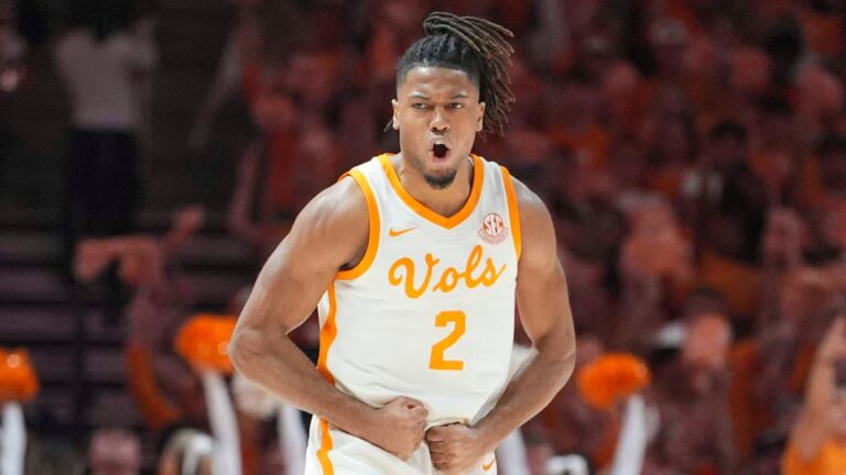 5) Tennessee Volunteers