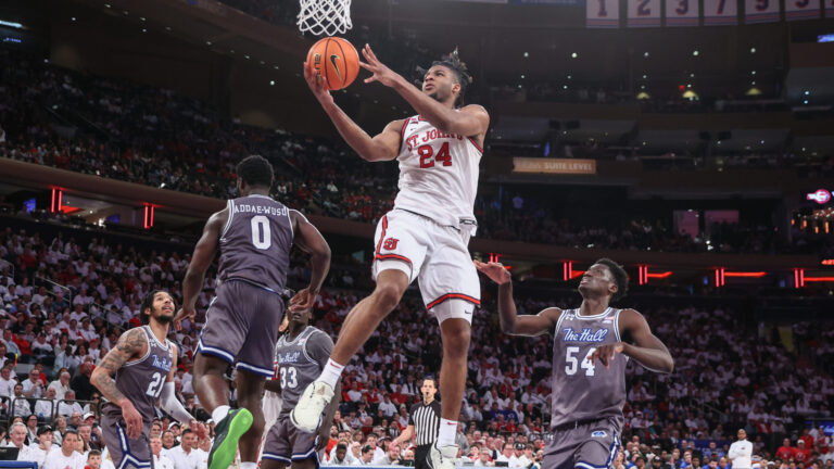 (6) St. John's Red Storm vs (20) Marquette Golden Eagles