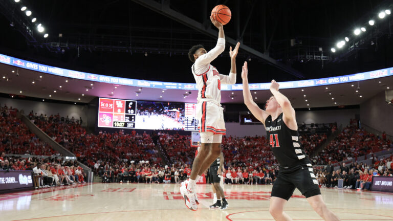 2) Houston Cougars
