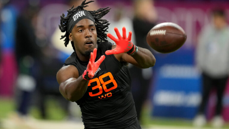 15. Jalen Royals - Utah State Aggies