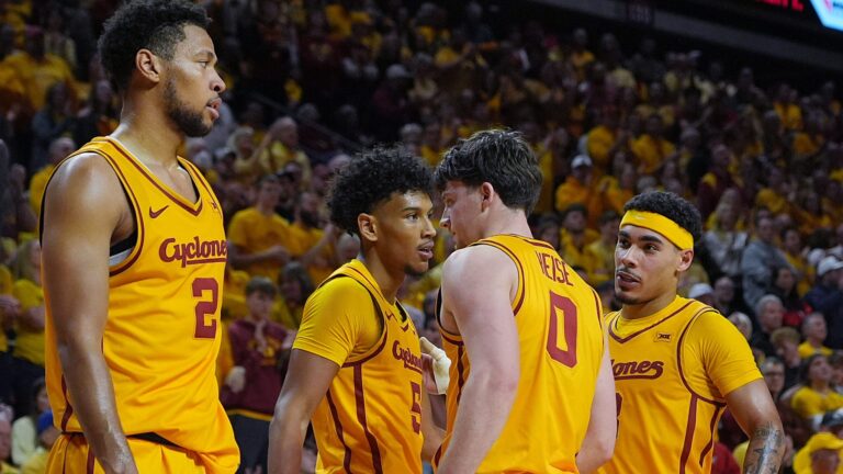 (25) BYU Cougars vs (9) Iowa State Cyclones
