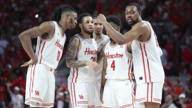 2) Houston Cougars