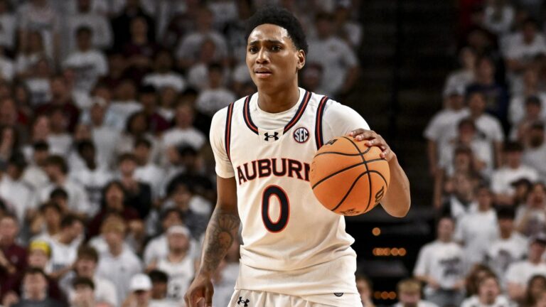 3) Auburn Tigers