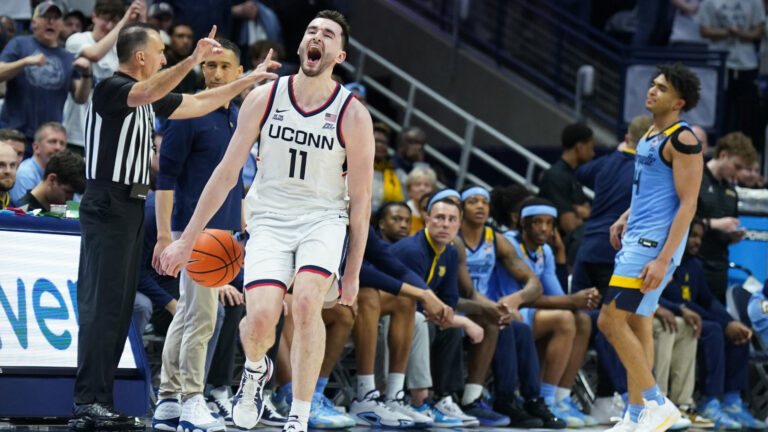 27) UConn Huskies