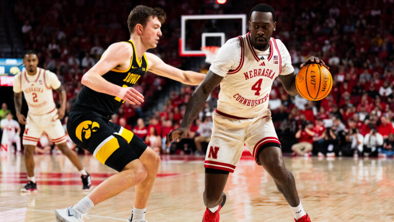 Nebraska Cornhuskers Over Washington State Cougars