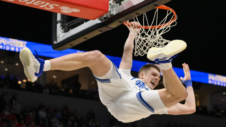 West Region First Round: (11) Drake vs. Missouri (6)
