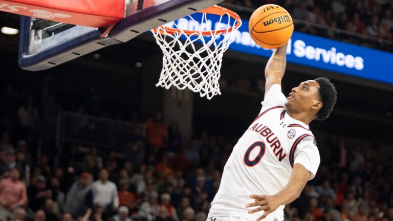 3) Auburn Tigers