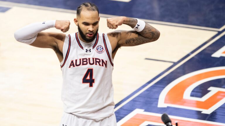 South Region First Round: (16) Alabama State vs. Auburn (1)