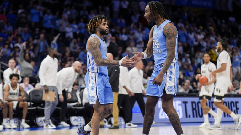 North Carolina Tar Heels vs (1) Duke Blue Devils