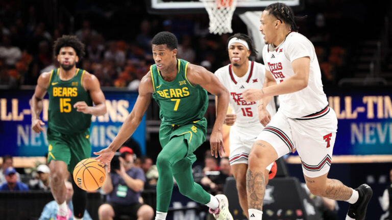 30) Baylor Bears