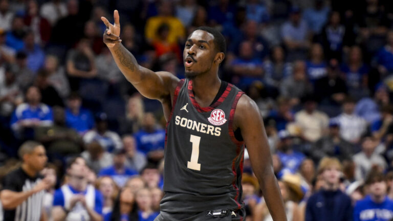 35) Oklahoma Sooners