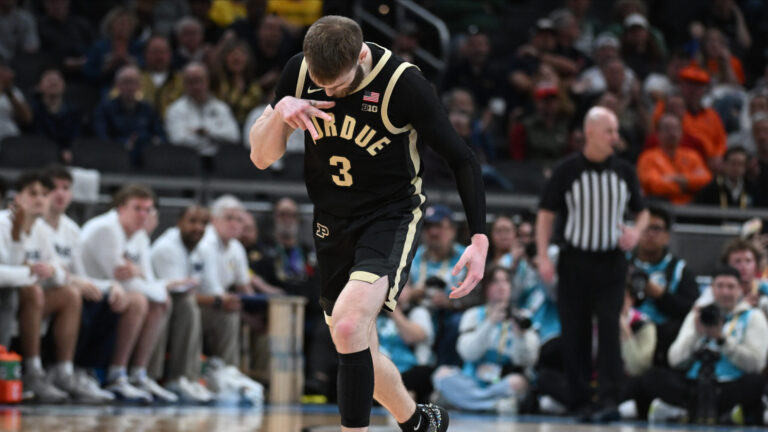 17) Purdue Boilermakers