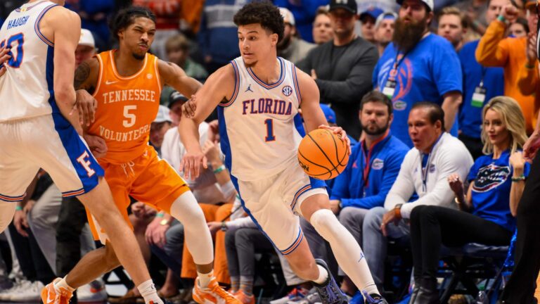West Region: (2) St. John's Red Storm vs (1) Florida Gators