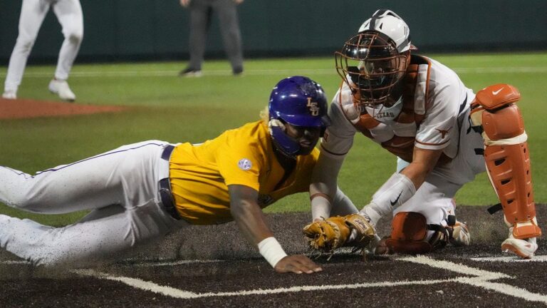 8) LSU Tigers