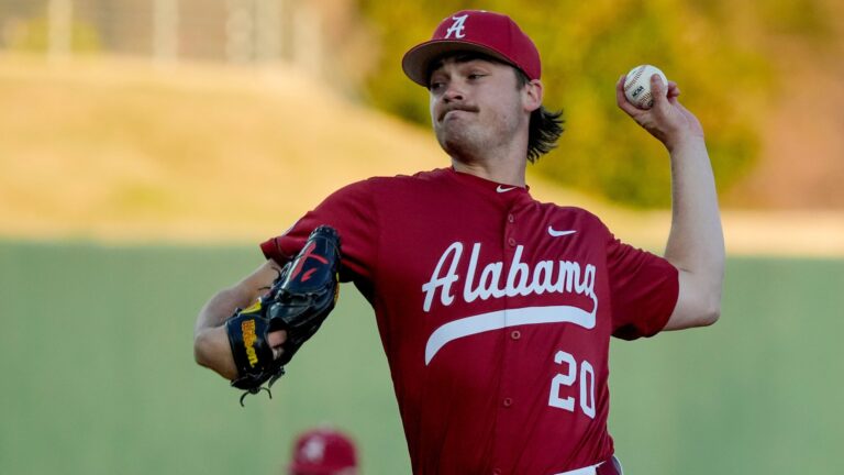 12) Alabama Crimson Tide