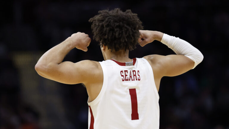 6) Alabama Crimson Tide