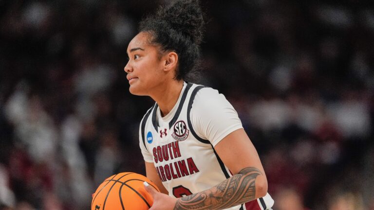 11. Chicago Sky: SG/PG Te-Hina Paopao, South Carolina