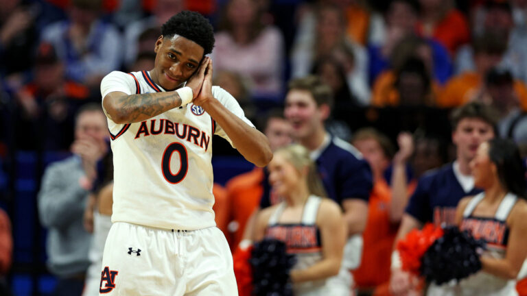 2) Auburn Tigers