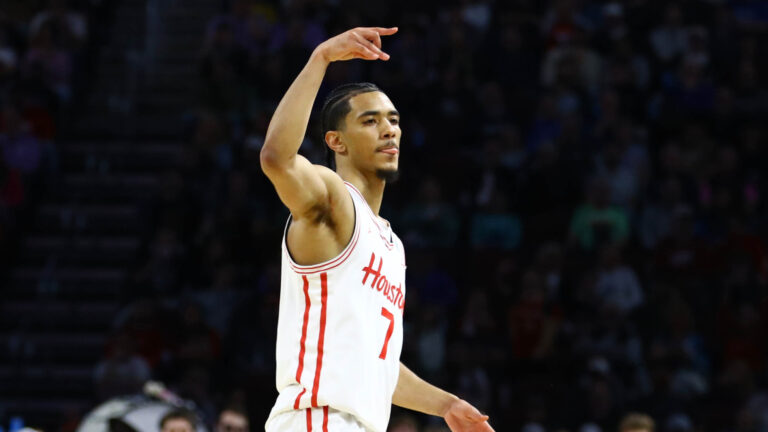 3) Houston Cougars