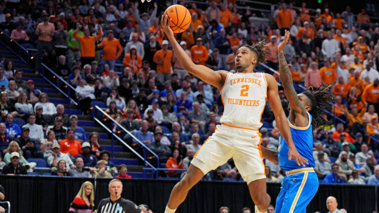 7) Tennessee Volunteers