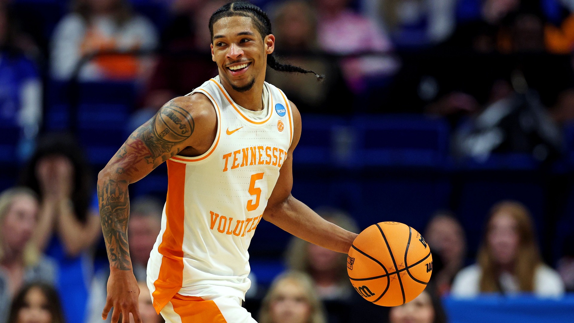 Tennessee -4.5 vs. Kentucky