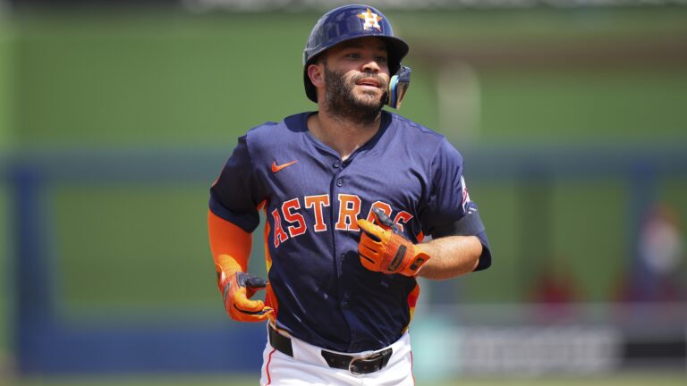 1. LF Jose Altuve (R)