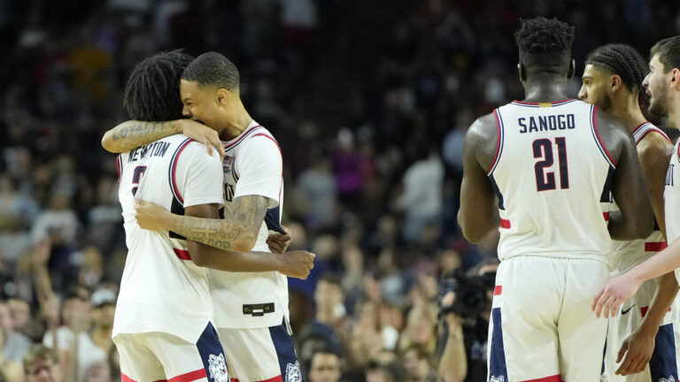 8) 2023 UConn Huskies