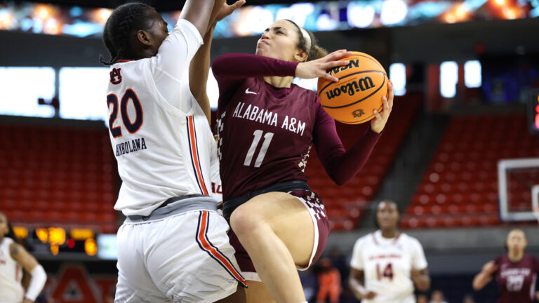 20. Amiah Simmons (Basketball)