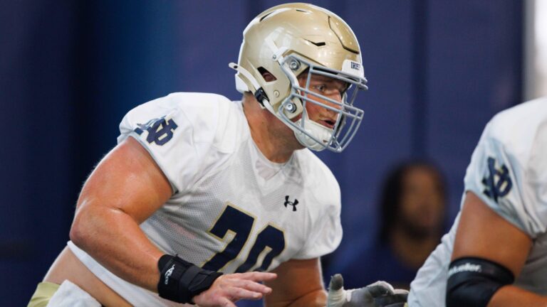 25. Ashton Craig - Notre Dame Fighting Irish