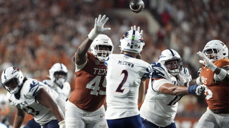 65. Owen McCown - UTSA Road Runners
