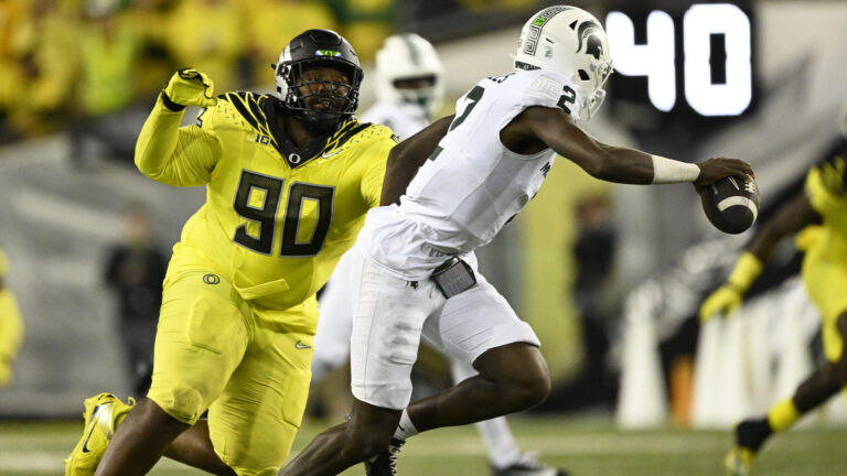 26) Jamaree Caldwell, Oregon