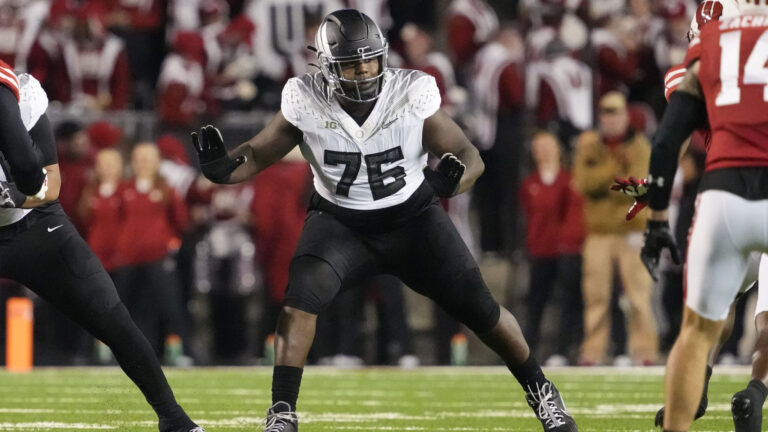 35) Josh Conerly Jr., Oregon