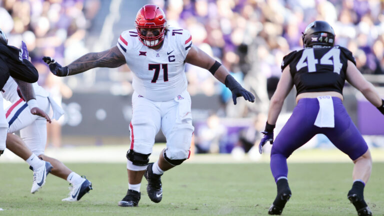 58) OG Jonah Savaiinaea, Arizona