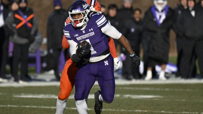 58. Cam Porter - Northwestern Wildcats